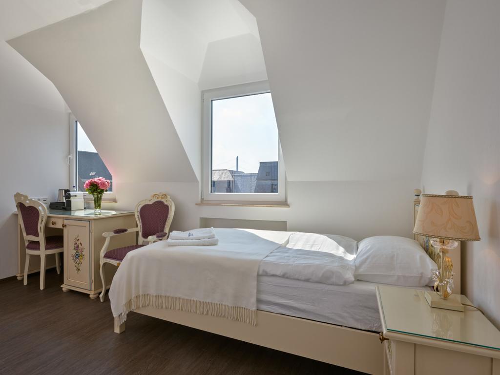 Apartment-Hotel Am Rathaus ดุสเซลดอร์ฟ ภายนอก รูปภาพ